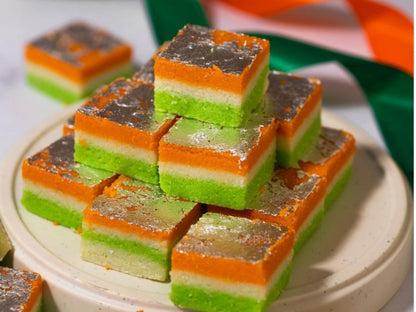 Swaad-e-Banaras Rakhi Hamper Box – Banarasi Sweets, Mewa Dalmoth & Rakhi