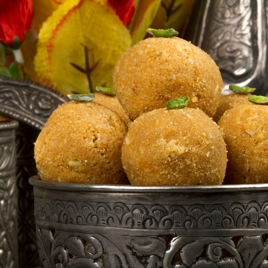 Special Ghee Dry Fruit Besan Laddu