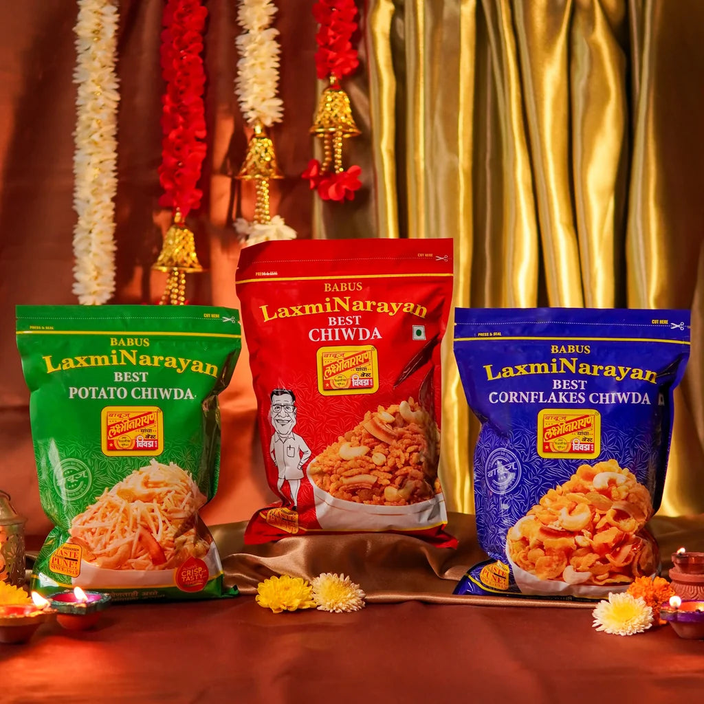 Rishto Ki Dor – Premium Rakhi Gift Box with Pune Sweets & Snacks