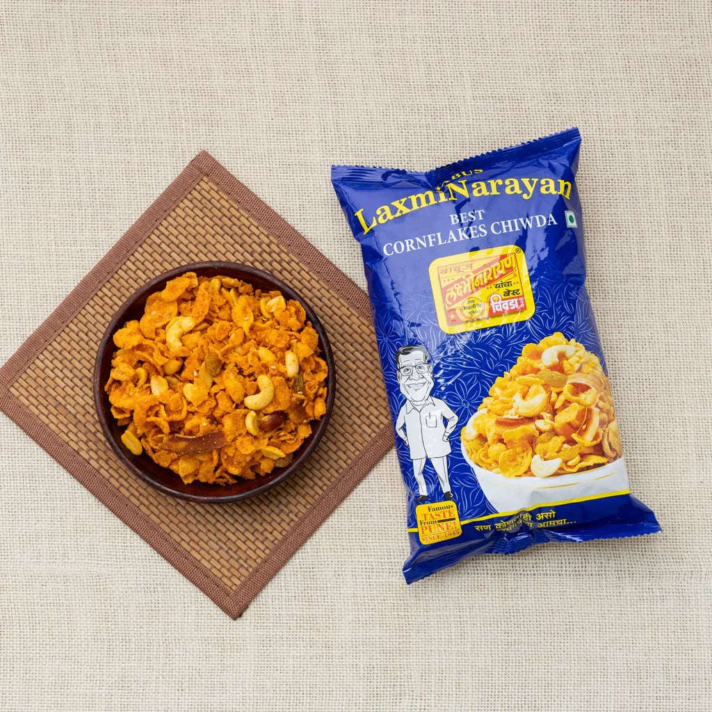 Rishto Ki Dor – Premium Rakhi Gift Box with Pune Sweets & Snacks