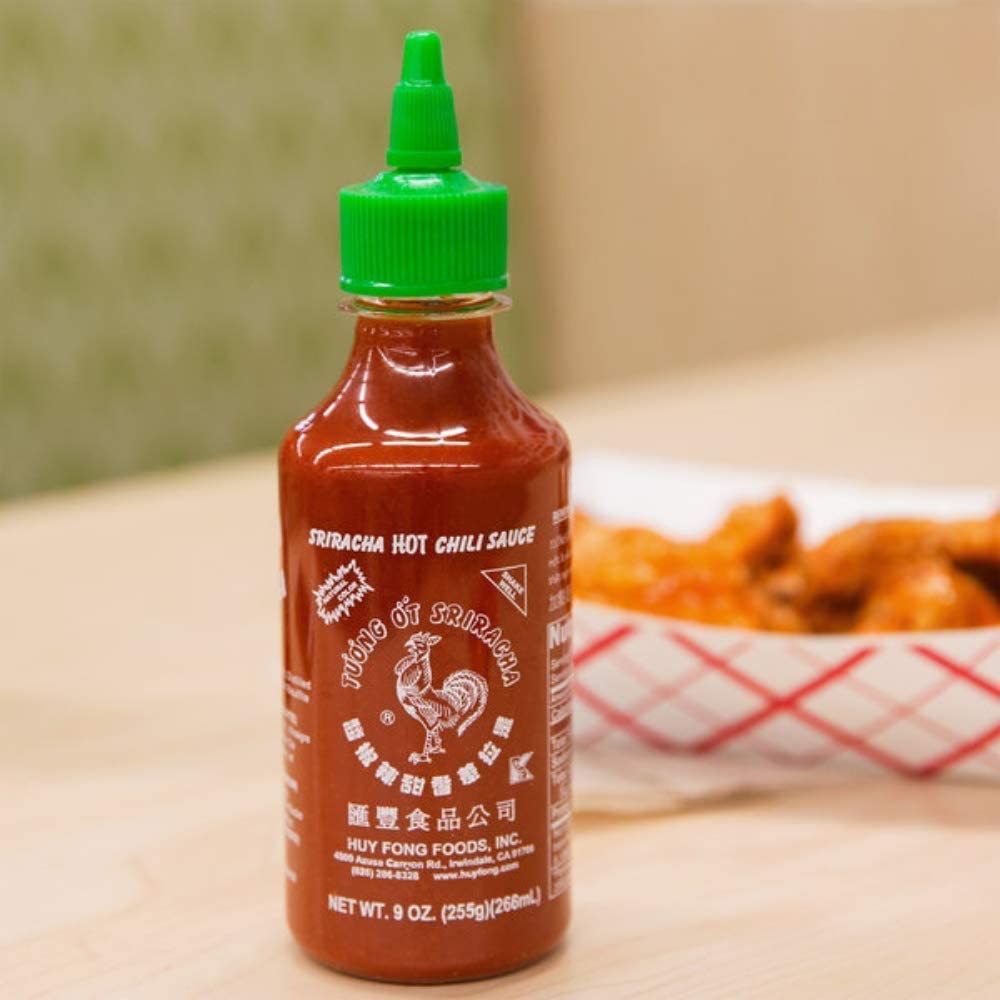 Huy Fong Sriracha Hot Chilli Sauce, 266 ml, Imported