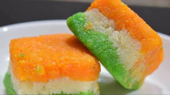 Swaad-e-Banaras Rakhi Hamper Box – Banarasi Sweets, Mewa Dalmoth & Rakhi