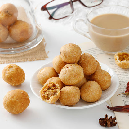 Indori Resham Box – Malwa Express Rakhi Hamper with Indori Snacks